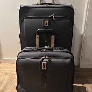 London Fog Charcoal Luggage Set